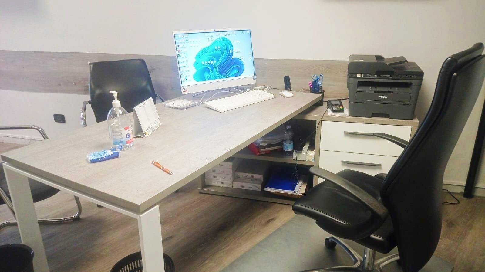 Composad Pratico Scrivania Ufficio Cemento 140 cm