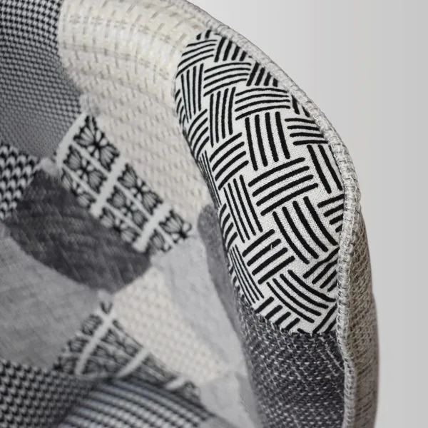 Epocantica Ludovica poltrona patchwork bianco e nero