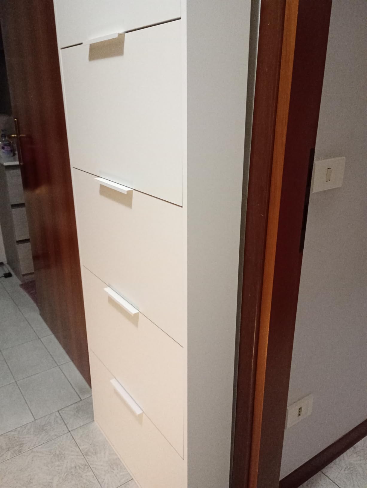 COMPOSAD Espresso scarpiera 5 ribalte bianco laccato slim